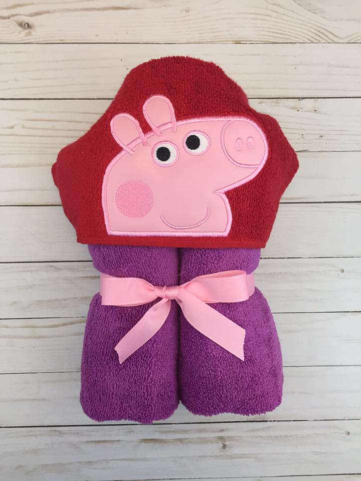 Pig Family & Friends Hooded Bath Towel