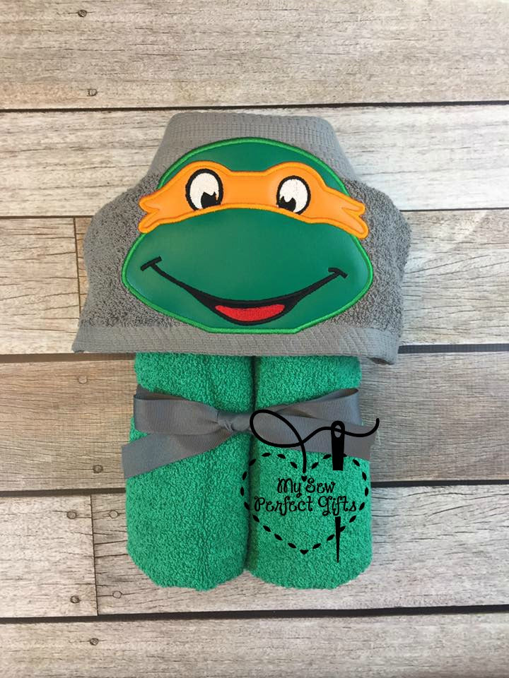 Turtle Hooded Bath Towel