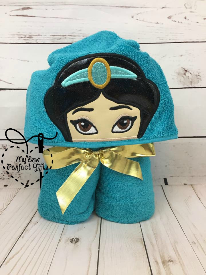 Princess Friends Hooded Bath Towel