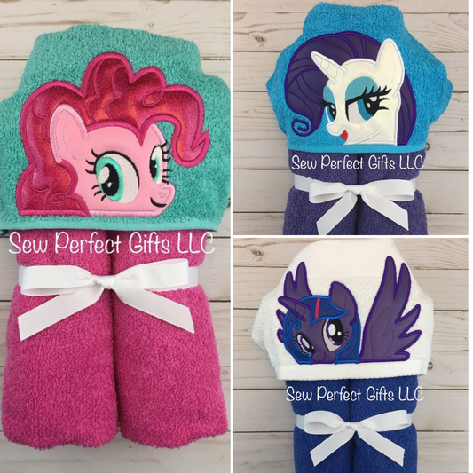 Pony Hooded Bath Towel