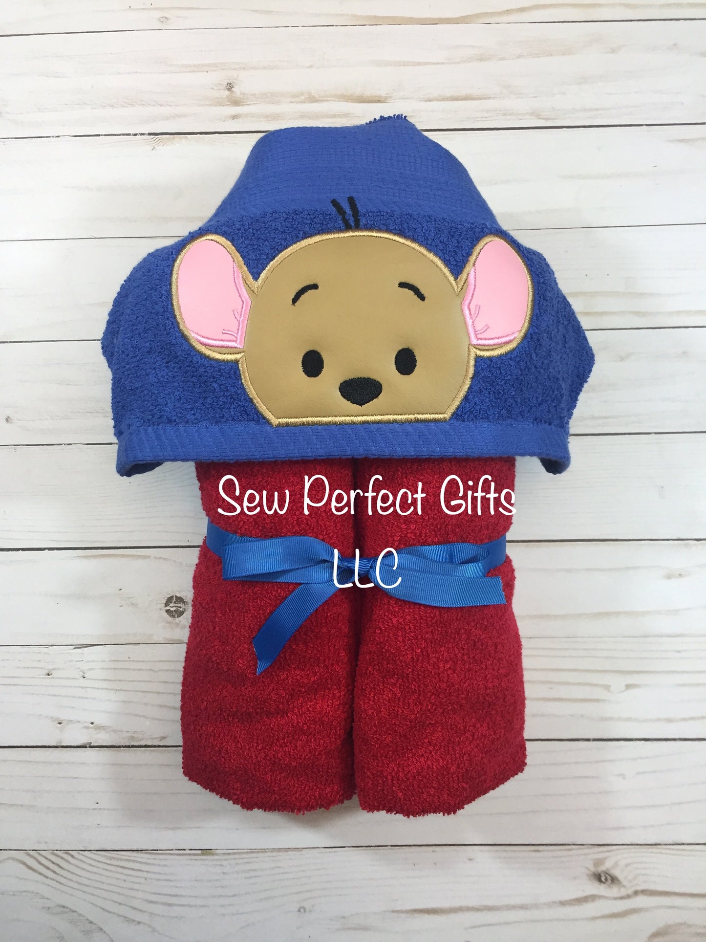 Pooh and Friends Hooded Bath Towel