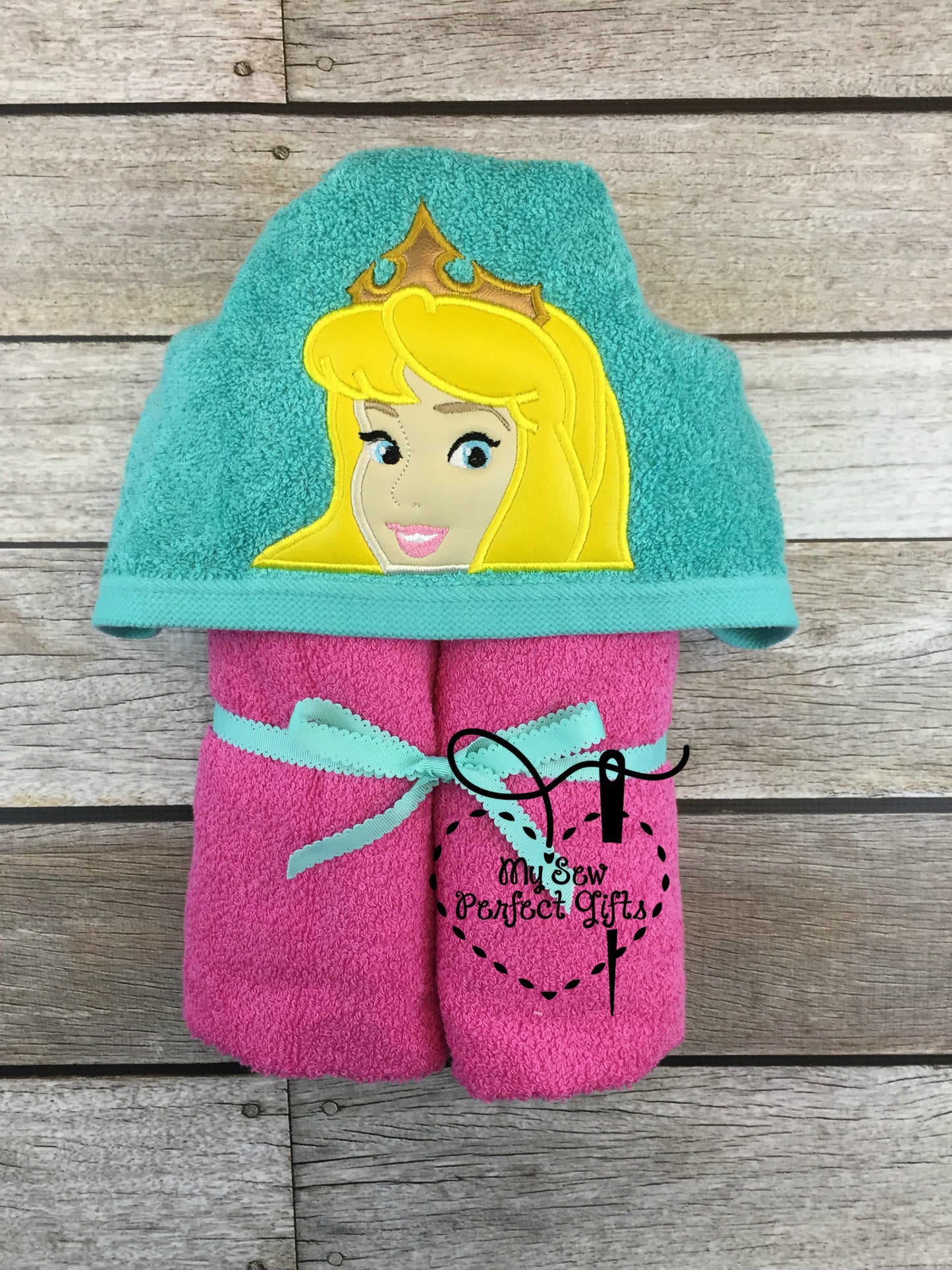 Princess Friends Hooded Bath Towel