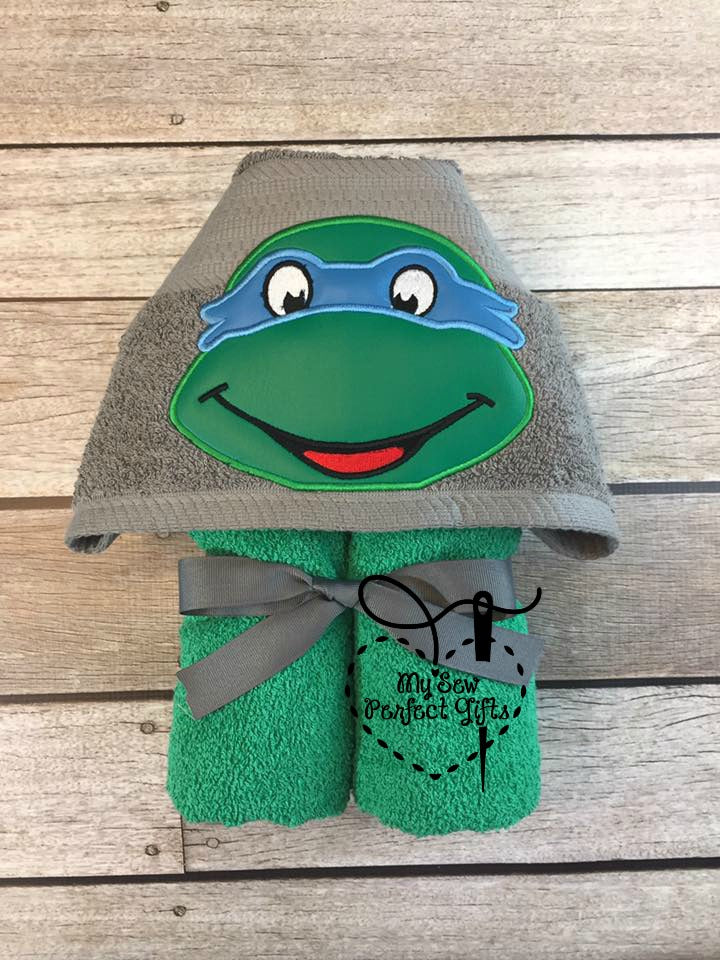 Turtle Hooded Bath Towel