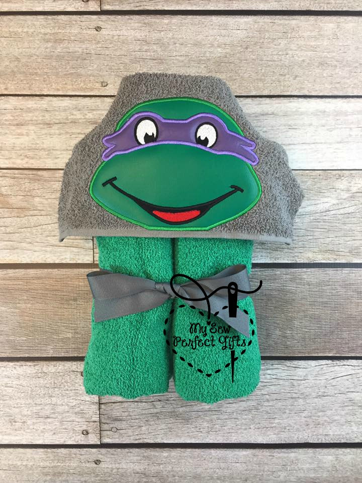 Turtle Hooded Bath Towel